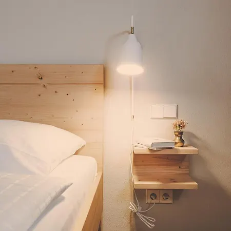アパートホテル Der Lederer Hof - Boutique 3*