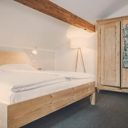 Der Lederer Hof - Boutique 3* 泰根塞