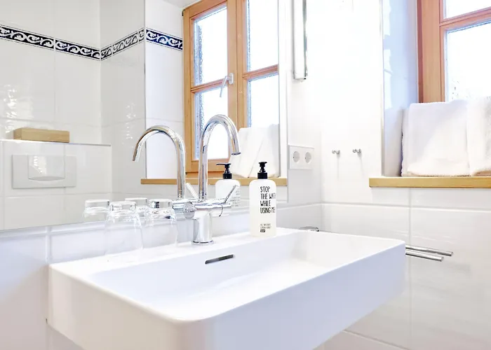 Der Lederer Hof - Boutique טגרנסה