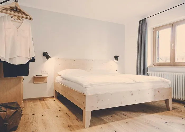 מלון דירות Der Lederer Hof - Boutique 3*